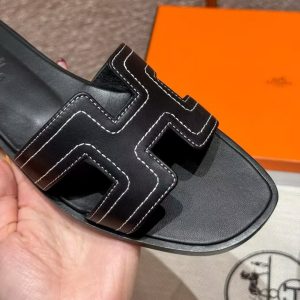 Hermes Oran Sandal Women Swift Calfskin Blanc Noir - Image 11