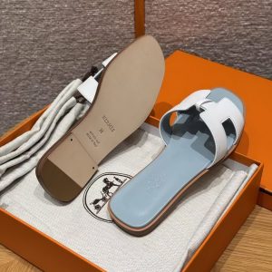 Hermes Oran Sandal Women Swift Calfskin Bleu Glacier White - Image 10