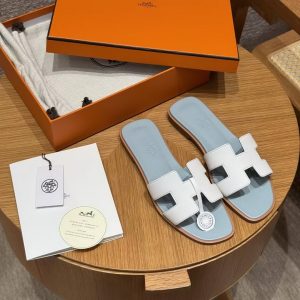 Hermes Oran Sandal Women Swift Calfskin Bleu Glacier White - Image 8