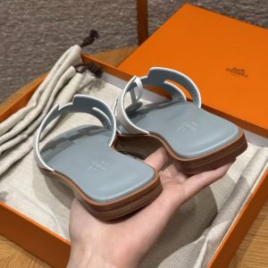 Hermes Oran Sandal Women Swift Calfskin Bleu Glacier White - Image 5