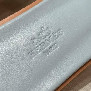 Hermes Oran Sandal Women Swift Calfskin Bleu Glacier White - Image 3