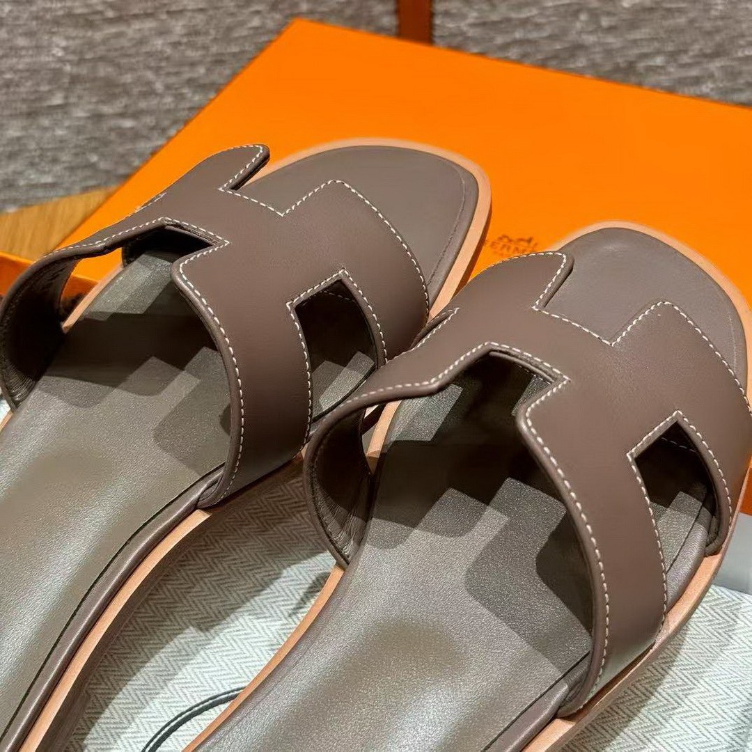 Hermes Oran Sandal Women Swift Calfskin Etoupe H202230Z X3360 - Image 8