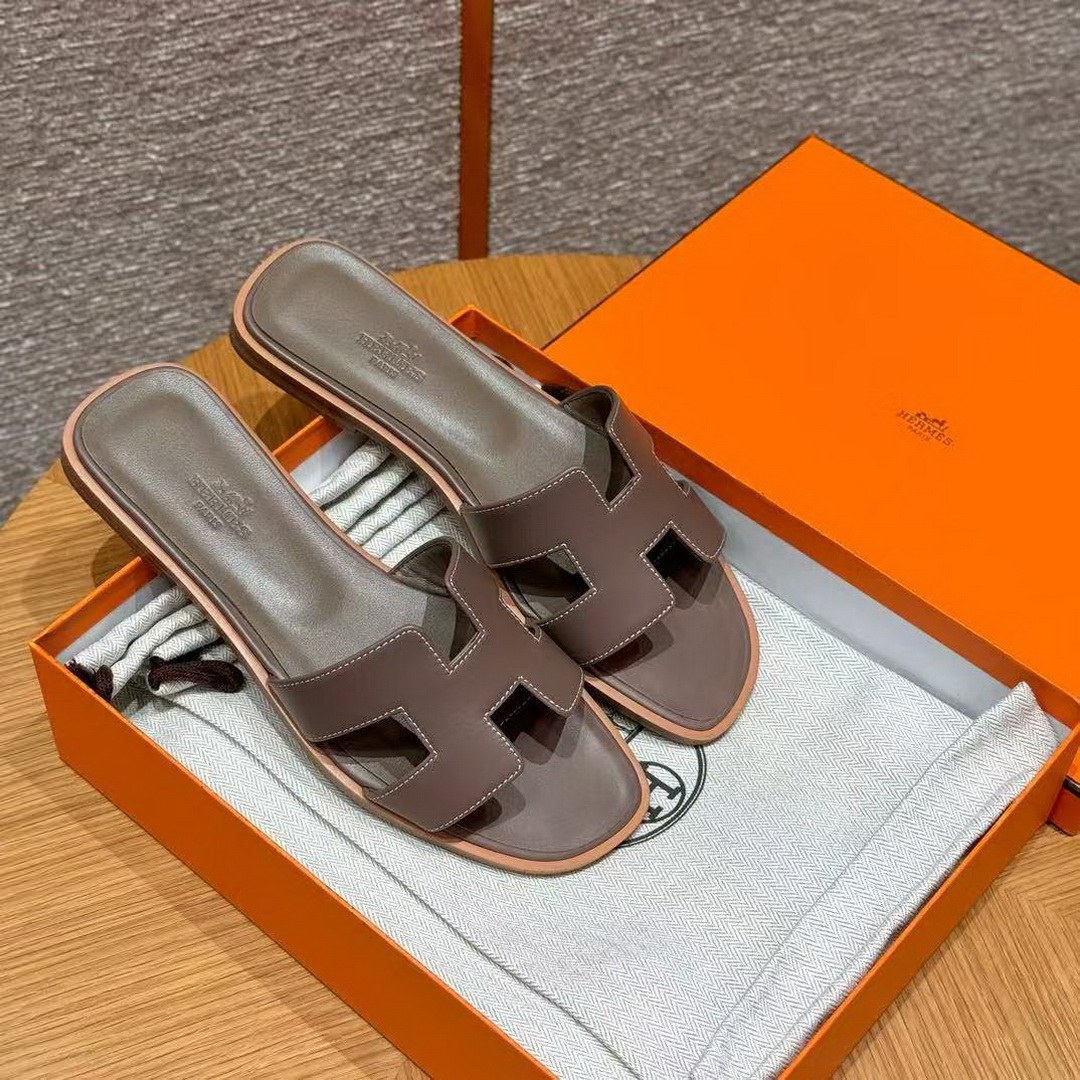 Hermes Oran Sandal Women Swift Calfskin Etoupe H202230Z X3360 - Image 5