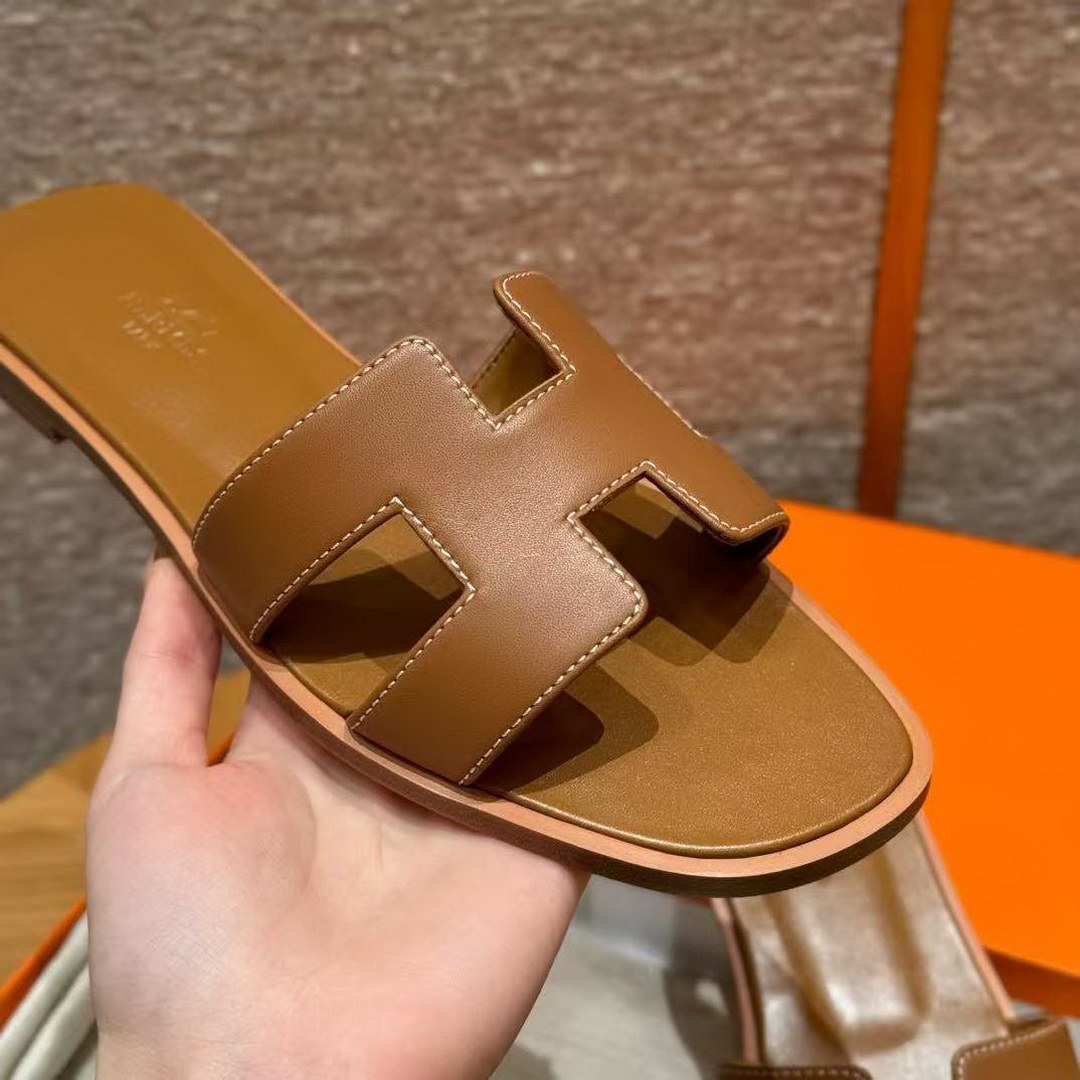 Hermes Oran Sandal Women Swift Calfskin Gold H021056Z 03340 - Image 10
