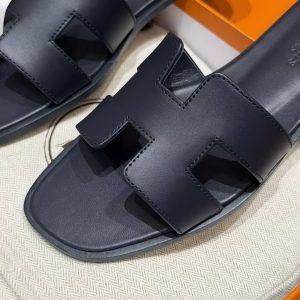 Hermes Oran Sandal Women Swift Calfskin Marine H202230Z I2365 - Image 12