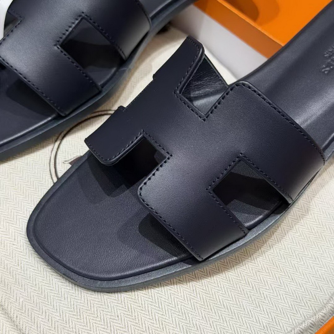 Hermes Oran Sandal Women Swift Calfskin Marine H202230Z I2365 - Image 12