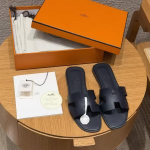 Hermes Oran Sandal Women Swift Calfskin Marine H202230Z I2365 - Image 8