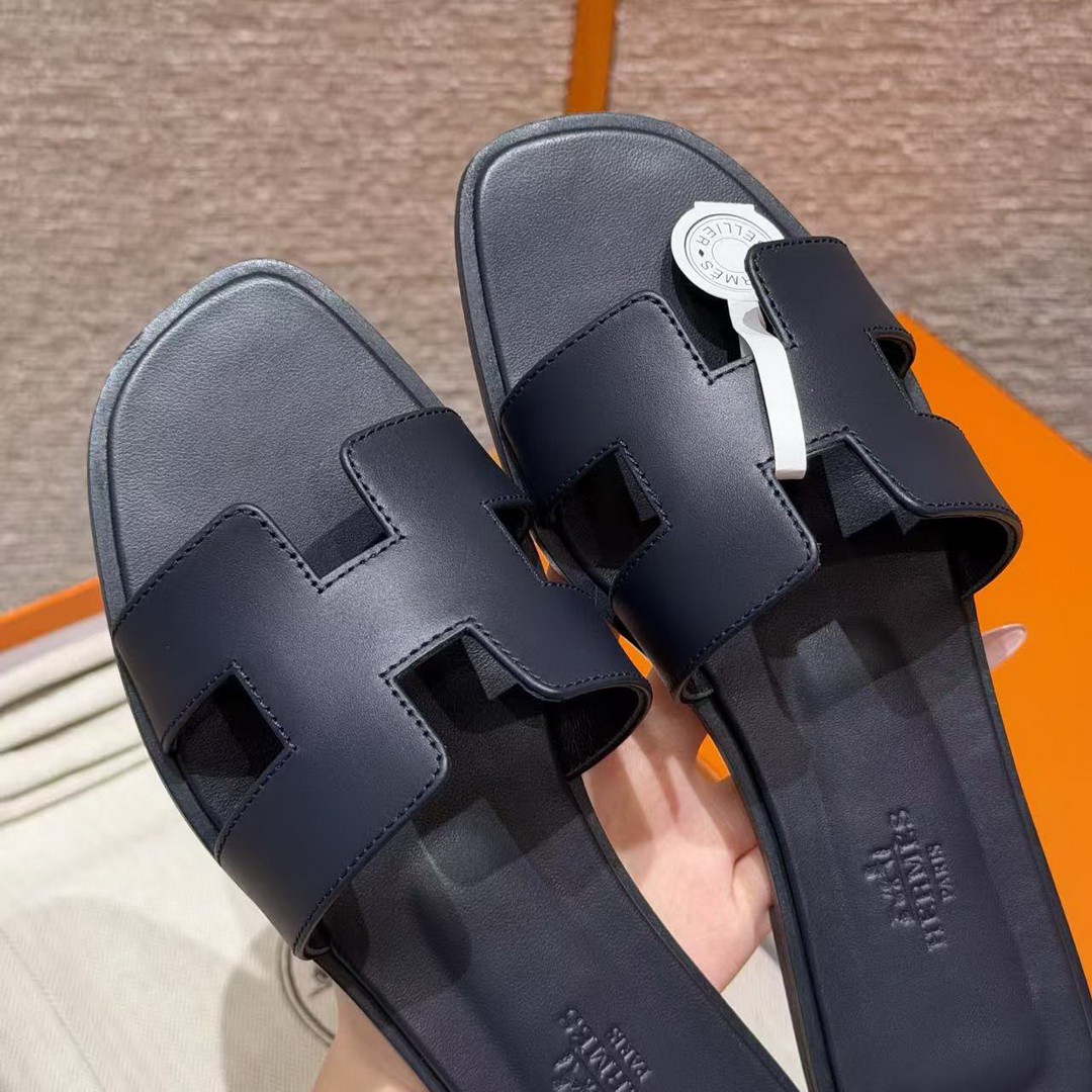 Hermes Oran Sandal Women Swift Calfskin Marine H202230Z I2365 - Image 7