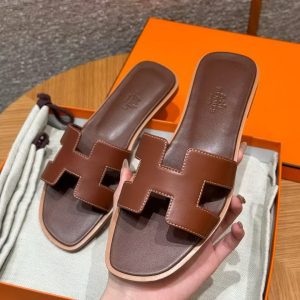 Hermes Oran Sandal Women Swift Calfskin Rouge Sellier - Image 12