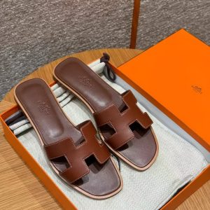 Hermes Oran Sandal Women Swift Calfskin Rouge Sellier - Image 10