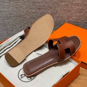 Hermes Oran Sandal Women Swift Calfskin Rouge Sellier - Image 9