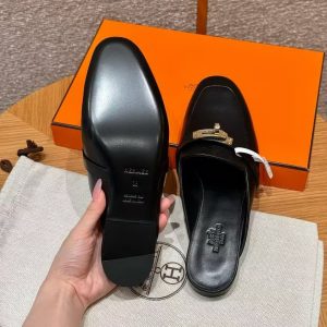 Hermes Oz Mule Women Calfskin Gold Kelly Buckle Noir H221081Z 02350 - Image 10