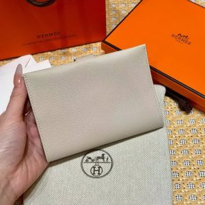 Hermes R.M.S. Passport Holder Handmade In Evecolor Calfskin Leather Enamel Fittings Hardware 10 Craie - Image 2