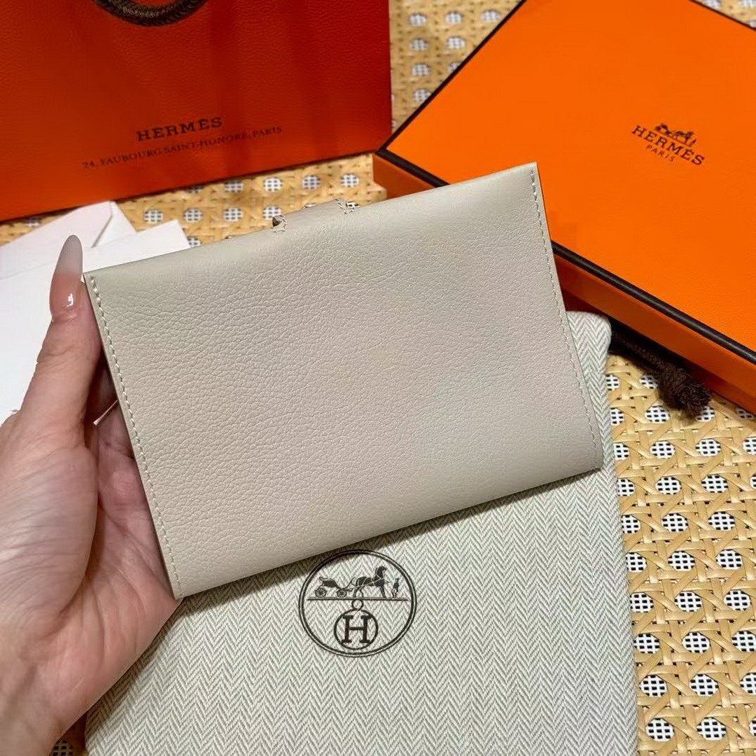 Hermes R.M.S. Passport Holder Handmade In Evecolor Calfskin Leather Enamel Fittings Hardware 10 Craie - Image 2