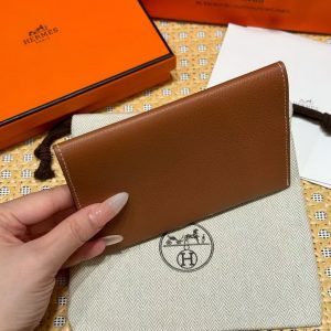 Hermes R.M.S. Passport Holder Handmade In Evecolor Calfskin Leather Enamel Fittings Hardware 37 Gold - Image 7