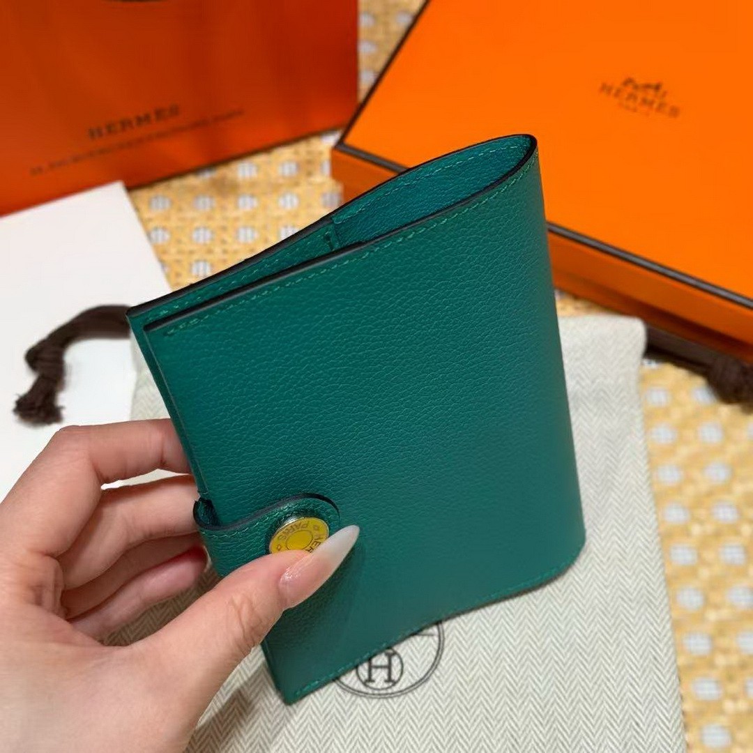 Hermes R.M.S. Passport Holder Handmade In Evecolor Calfskin Leather Enamel Fittings Hardware 6w Menthe - Image 9