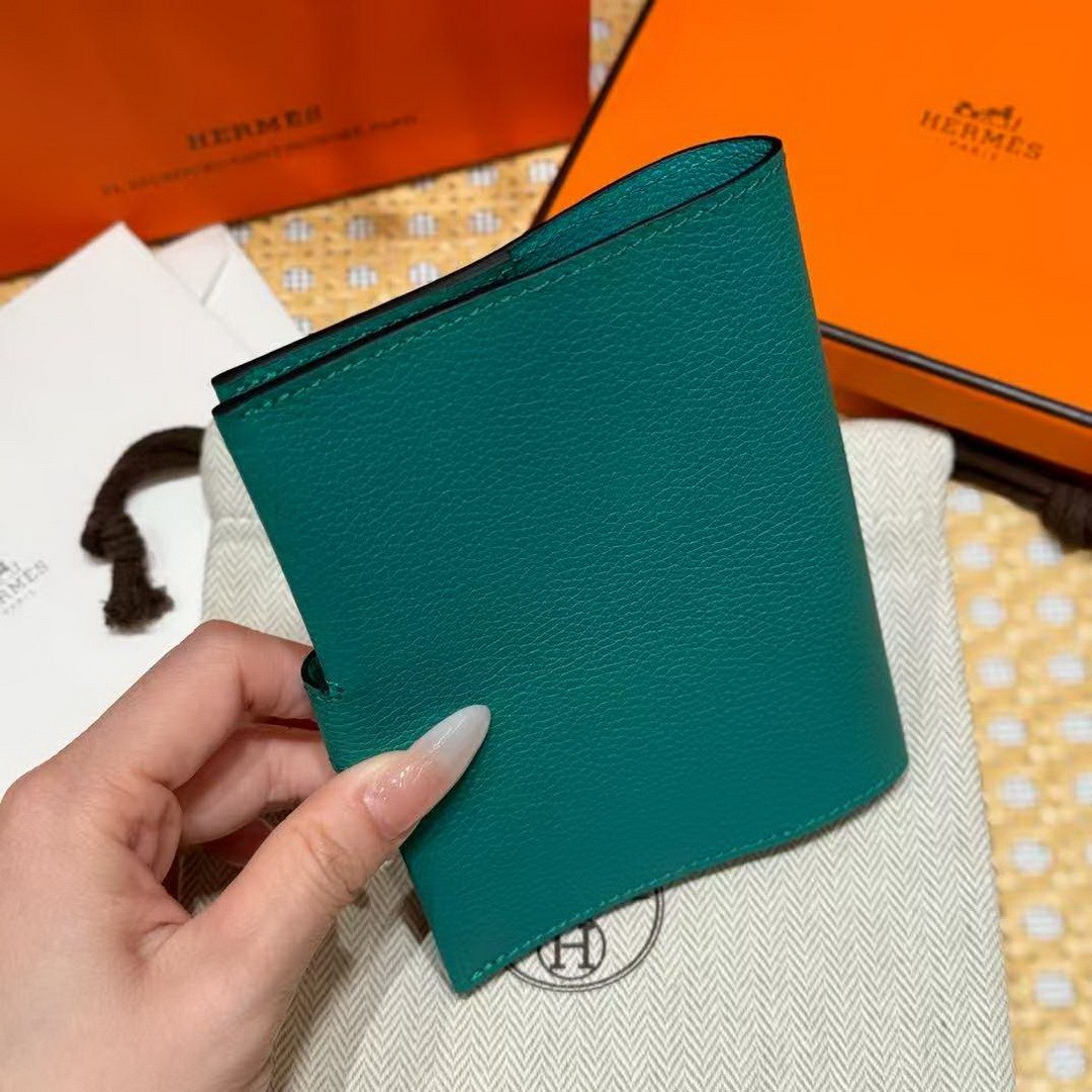 Hermes R.M.S. Passport Holder Handmade In Evecolor Calfskin Leather Enamel Fittings Hardware 6w Menthe - Image 8