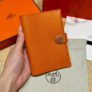 Hermes R.M.S. Passport Holder Handmade In Evecolor Calfskin Leather Enamel Fittings Hardware 93 Orange
