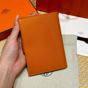 Hermes R.M.S. Passport Holder Handmade In Evecolor Calfskin Leather Enamel Fittings Hardware 93 Orange - Image 10