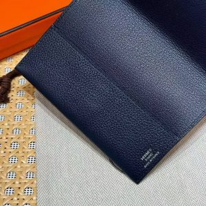 Hermes R.M.S. Passport Holder Handmade In Evecolor Calfskin Leather Enamel Fittings Hardware 2z Blue Nuit - Image 4