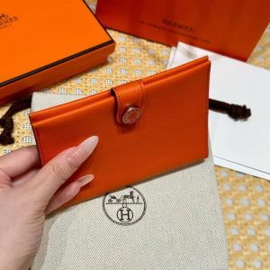 Hermes R.M.S. Passport Holder Handmade In Evecolor Calfskin Leather Enamel Fittings Hardware 9J Feu Orange - Image 8