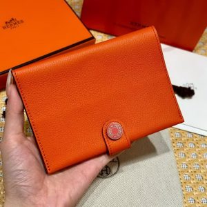 Hermes R.M.S. Passport Holder Handmade In Evecolor Calfskin Leather Enamel Fittings Hardware 9J Feu Orange - Image 3