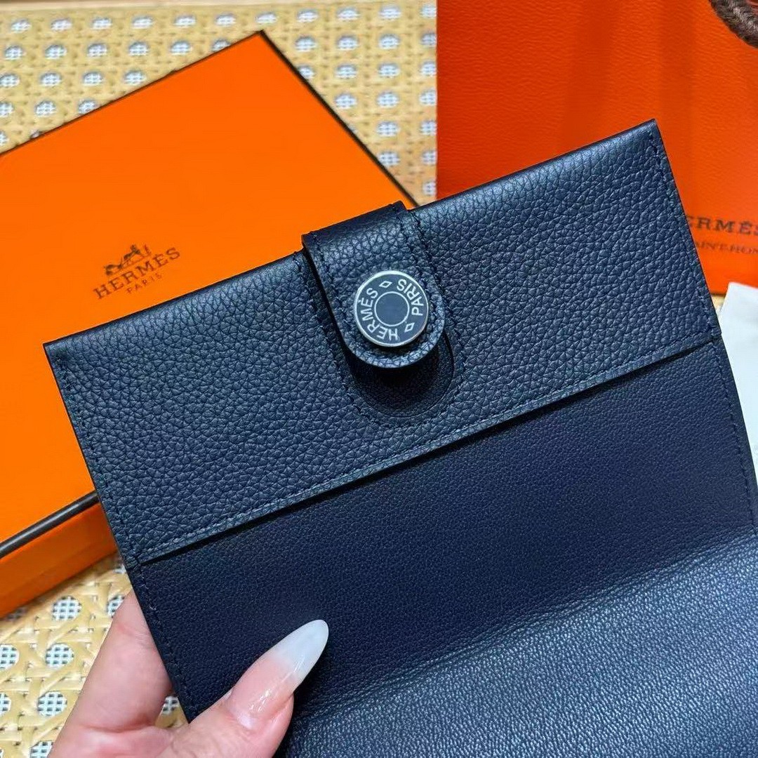 Hermes R.M.S. Passport Holder Handmade In Evecolor Calfskin Leather Enamel Fittings Hardware 2z Blue Nuit - Image 5