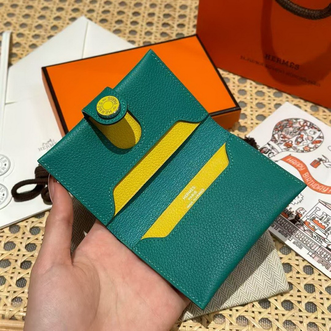 Hermes R.M.S. Card Holder Handmade In Evecolor Calfskin Leather Enamel Fittings Hardware 6u Vert D'Eau 9o Jaune De Naples - Image 9