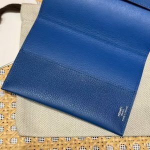 Hermes R.M.S. Passport Holder Handmade In Evecolor Calfskin Leather Enamel Fittings Hardware 71 Bleu France - Image 4