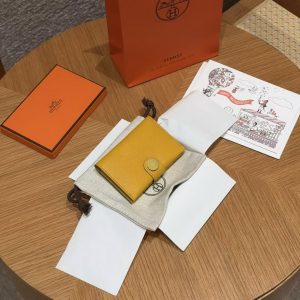 Hermes R.M.S. Card Holder Handmade In Evecolor Calfskin Leather Enamel Fittings Hardware 9D Jaune Ambre 9O Jaune Naples - Image 4