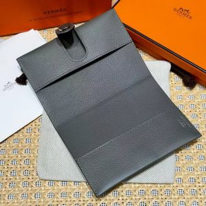 Hermes R.M.S Passport Holder Handmade In Evecolor Calfskin Leather Enamel Fittings Hardware 0L Gris Meyer - Image 6