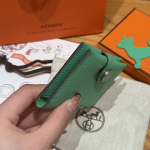 Hermes R.M.S. Card Holder Handmade In Evecolor Calfskin Leather Enamel Fittings Hardware 9D Jaune Ambre 0T Vert Comics - Image 17
