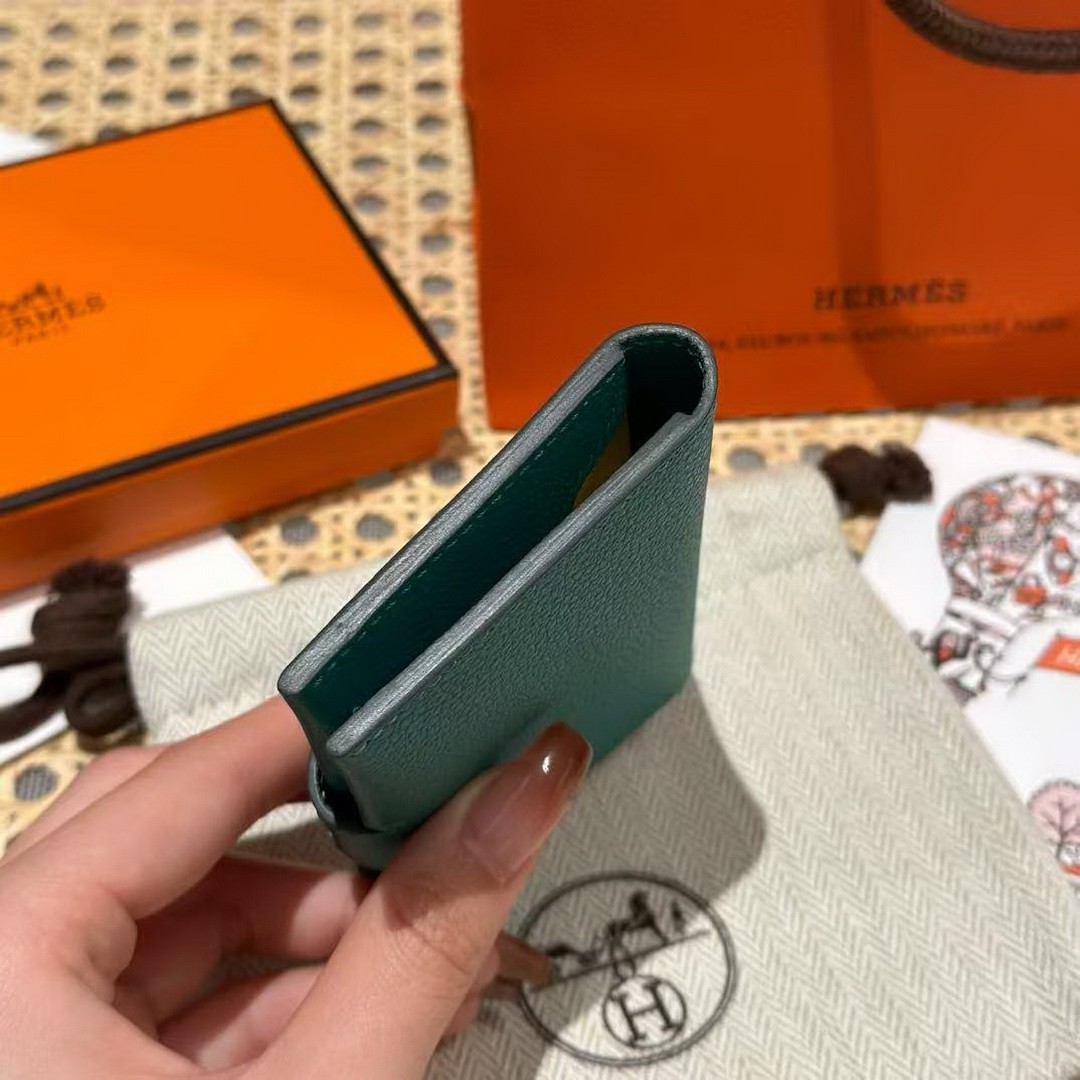 Hermes R.M.S. Card Holder Handmade In Evecolor Calfskin Leather Enamel Fittings Hardware 6u Vert D'Eau 9o Jaune De Naples - Image 12