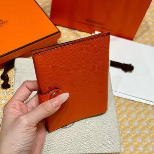 Hermes R.M.S. Passport Holder Handmade In Evecolor Calfskin Leather Enamel Fittings Hardware 9J Feu Orange - Image 10
