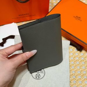 Hermes R.M.S Passport Holder Handmade In Evecolor Calfskin Leather Enamel Fittings Hardware 0L Gris Meyer - Image 10