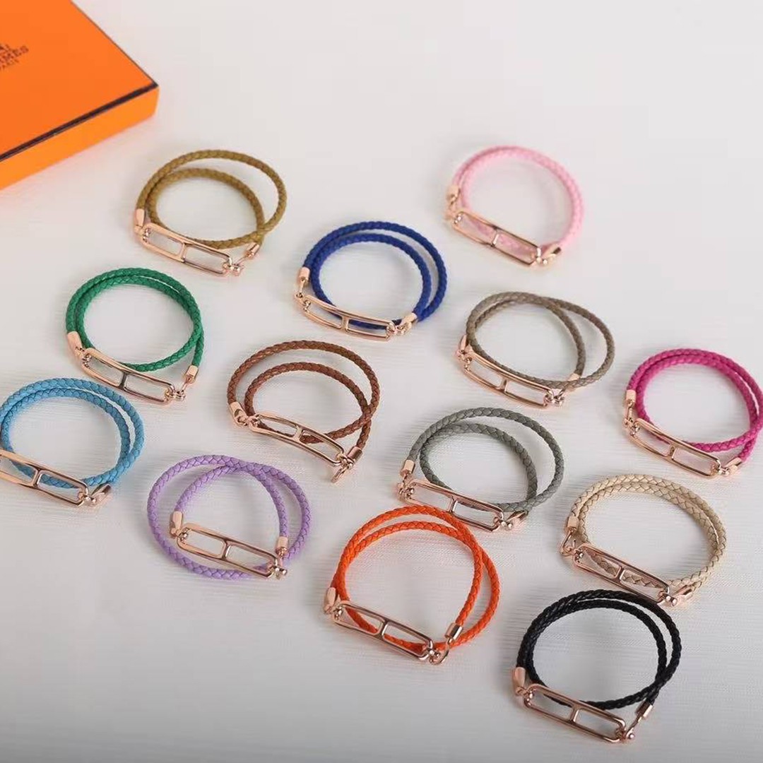 Hermes Roulis Double Tour Bracelet Rose Gold Swift Calfskin and Metal Étoupe H071727FO18T2 - Image 2