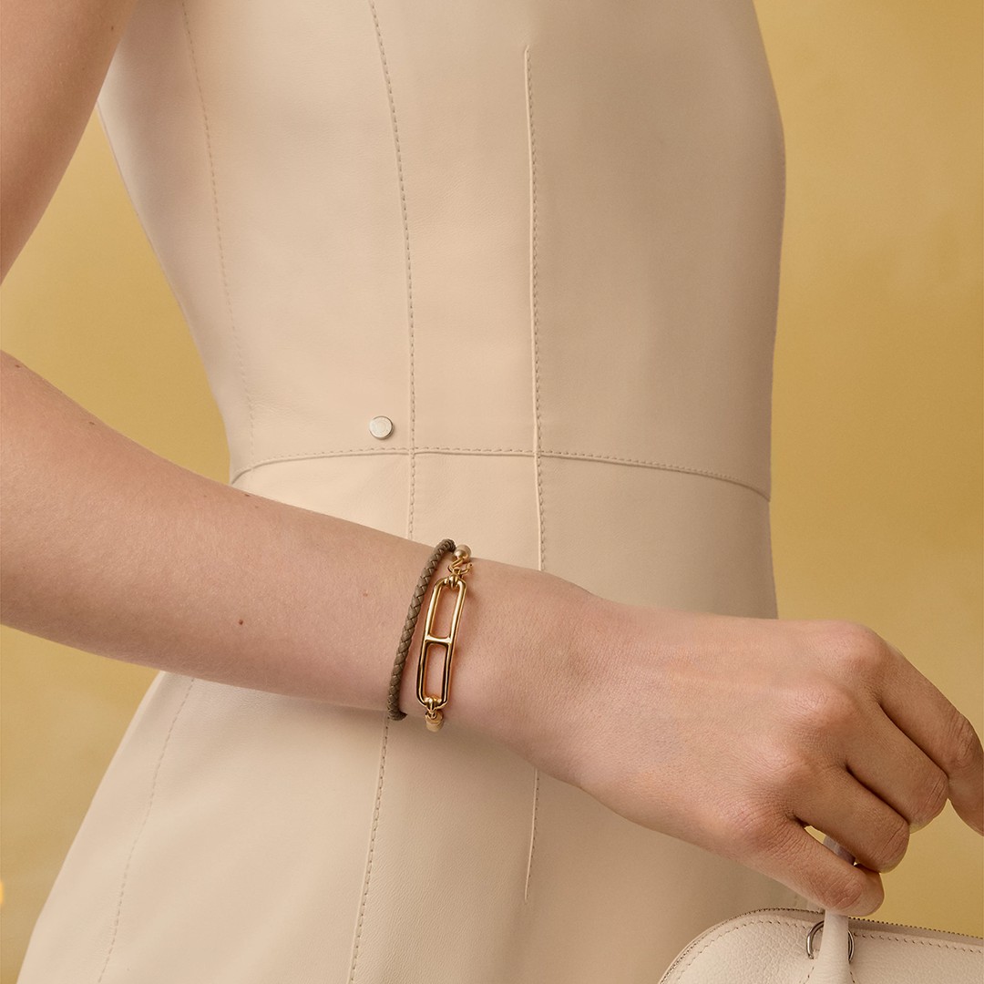 Hermes Roulis Double Tour Bracelet Rose Gold Swift Calfskin and Metal Étoupe H071727FO18T2 - Image 5