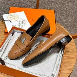 Hermes Royal Loafer Women Goatskin Sliver Buckle Naturel - Image 5