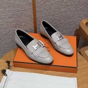 Hermes Royal Loafer Women Goatskin Sliver Buckle Pebble Beige - Image 4