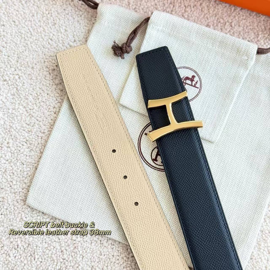 Hermes Script Belt Buckle & Reversible Leather Strap 38 mm Epsom Calfskin Permabrass Buckle Yellow Gold Noir Gris Trench - Image 4