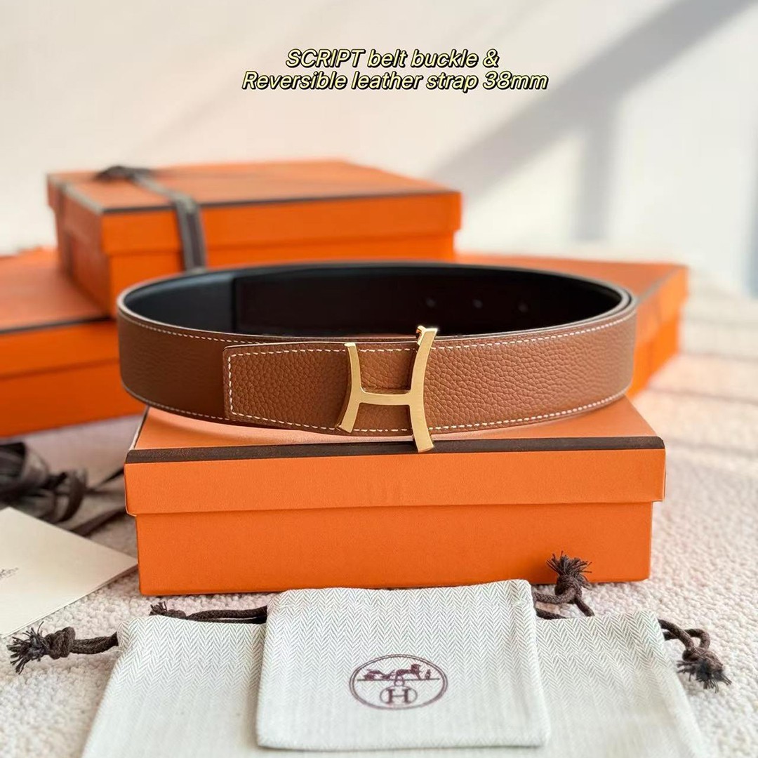 Hermes Script Belt Buckle & Reversible Leather Strap 38 mm Box 135 and Togo Calfskin Permabrass Buckle Yellow Gold Noir Gold