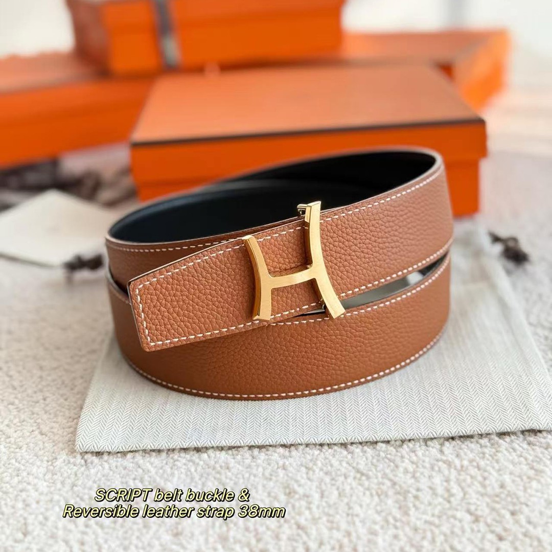 Hermes Script Belt Buckle & Reversible Leather Strap 38 mm Box 135 and Togo Calfskin Permabrass Buckle Yellow Gold Noir Gold - Image 2