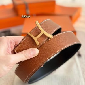 Hermes Script Belt Buckle & Reversible Leather Strap 38 mm Box 135 and Togo Calfskin Permabrass Buckle Yellow Gold Noir Gold - Image 8