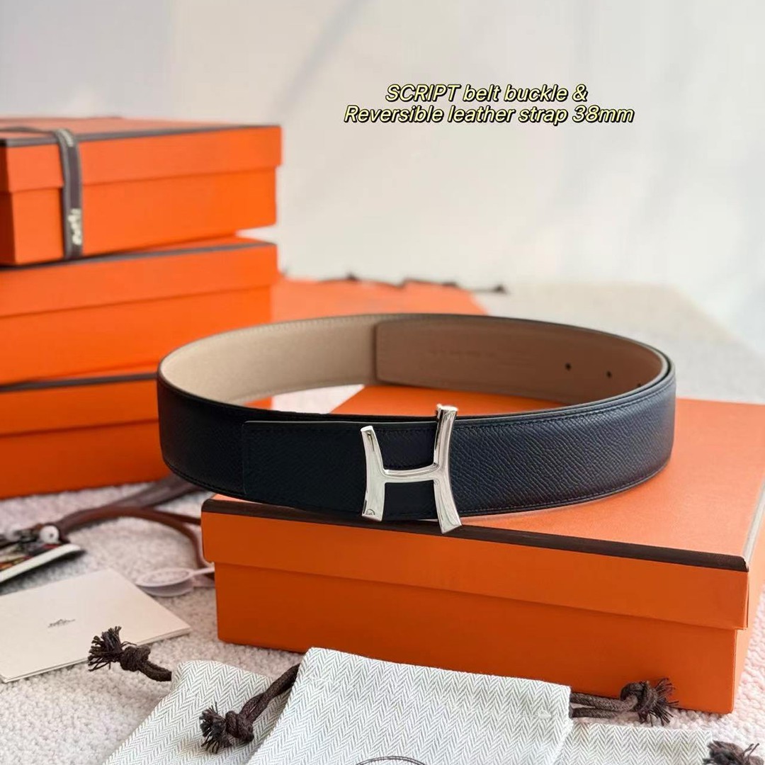 Hermes Script Belt Buckle & Reversible Leather Strap 38 mm Epsom Calfskin Permabrass Buckle Yellow Gold Noir Gris Trench - Image 7