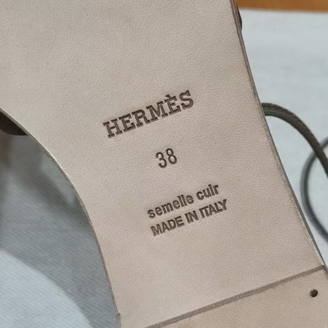 Hermes Santorini Sandal Women Epsom Calfskin Etoupe H182138Z X3360 - Image 12