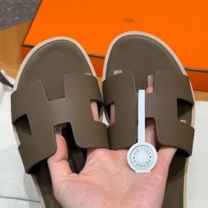 Hermes Santorini Sandal Women Epsom Calfskin Etoupe H182138Z X3360 - Image 9