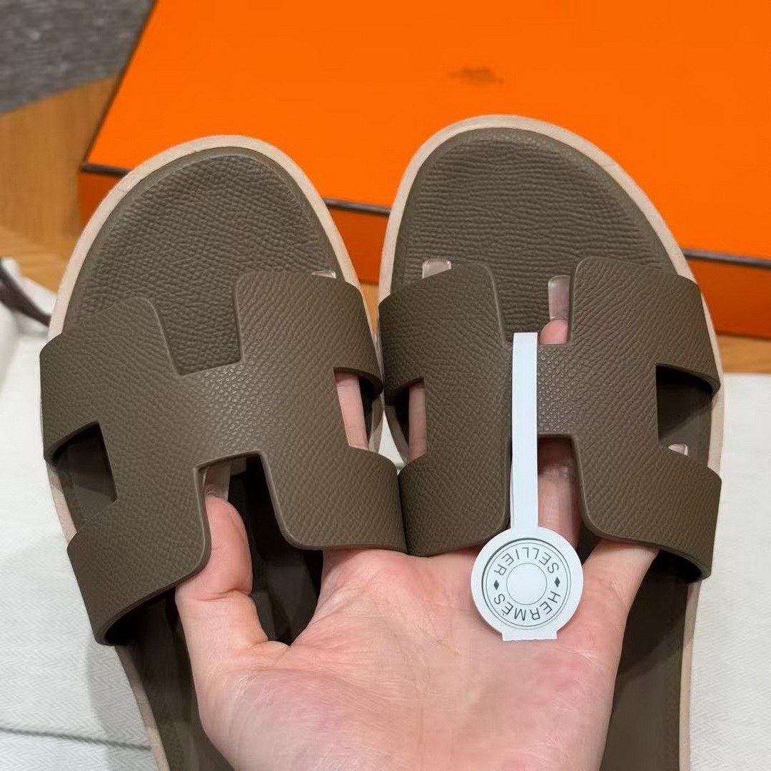 Hermes Santorini Sandal Women Epsom Calfskin Etoupe H182138Z X3360 - Image 9