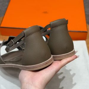 Hermes Santorini Sandal Women Epsom Calfskin Etoupe H182138Z X3360 - Image 8