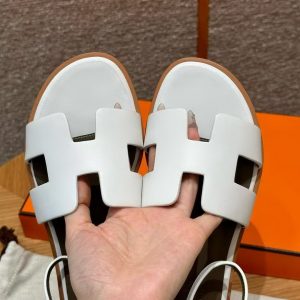 Hermes Santorini Sandal Women Swift Calfskin Blanc H182139Z 90350 - Image 6