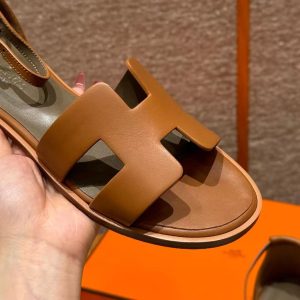Hermes Santorini Sandal Women Swift Calfskin Naturel H211178Z A3350 - Image 9